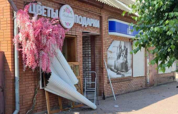 Здание ФСБ в Старобельске Луганской области повреждено в результате атаки