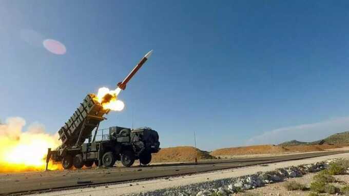 Германия передала Украине одну систему Patriot и ракеты-перехватчики