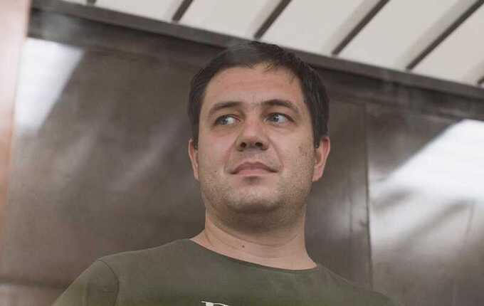 Главреду «Базы» Глебу Трифонову предложили признание в обмен на освобождение журналистки