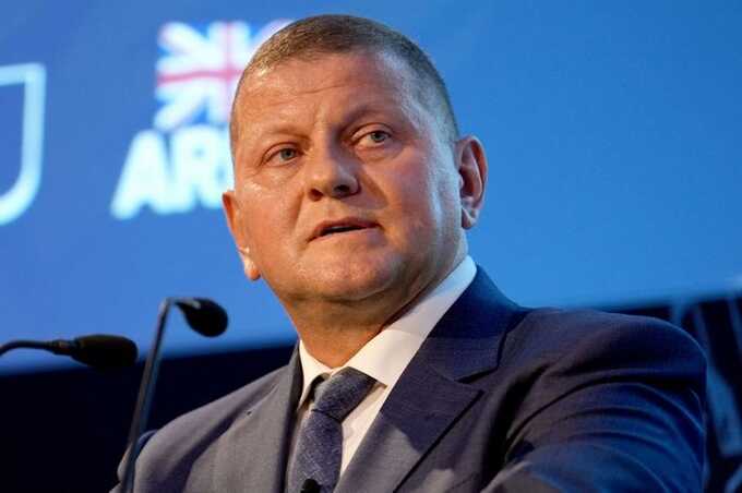 Посол Украины в Британии Валерий Залужный открыл штаб и начал тайную подготовку к президентским выборам